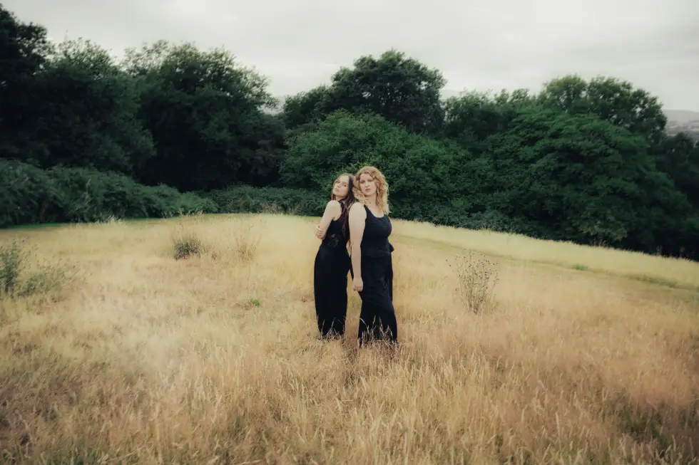 Hannah Grace and Gabrielle Aplin